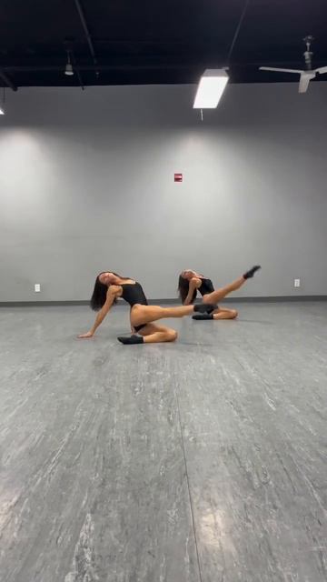 Клип @dancee_biz