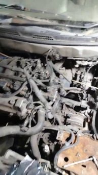 Где находится бензиновый фильтр грубой очистки Mitsubishi chariot. ДВС 4G64