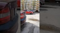 Погода в Санкт-Петербурге 4 мая 2025
у салона красоты "Арлекино", дворы Ленинского пр.