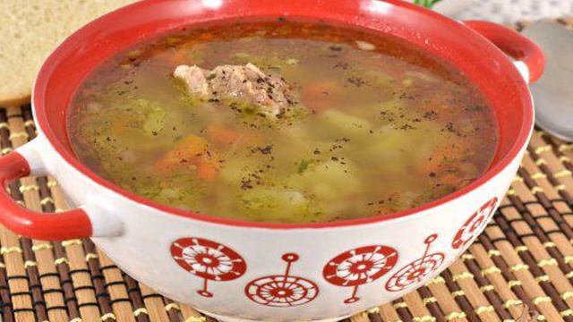 Мясной суп с гречкой