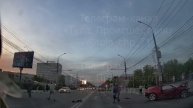 Тула.Момент смертельного ДТП на проспекте Ленина где водитель Camaro выехал на встречную полосу.