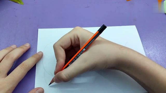 Как сделать дракона из бумагу на руку . Оригами.
