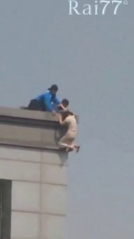 Попытка самоубийства была предотвращена в Сеуле