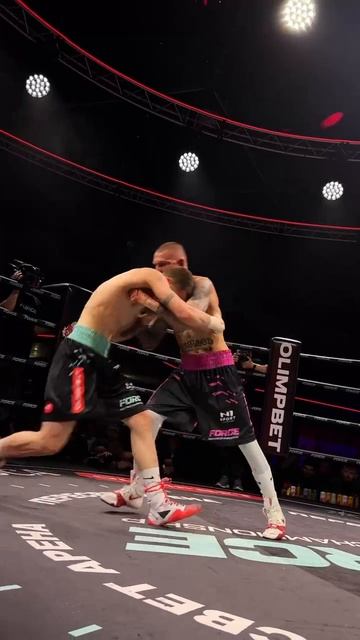 👑 Дмитрий «King» Кутузов объяснил почему не подал руку Маляру во время боя: