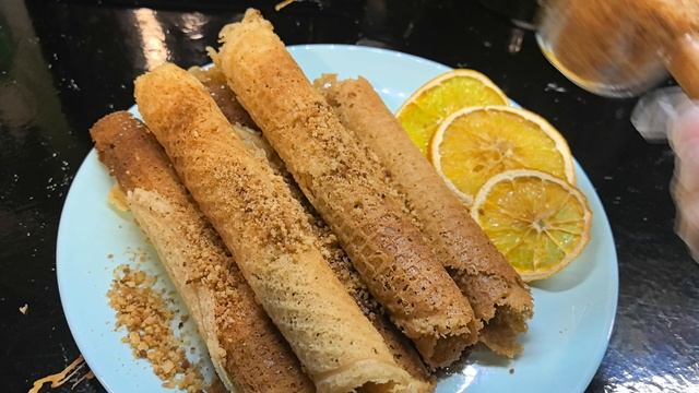 Вафли на тарелке