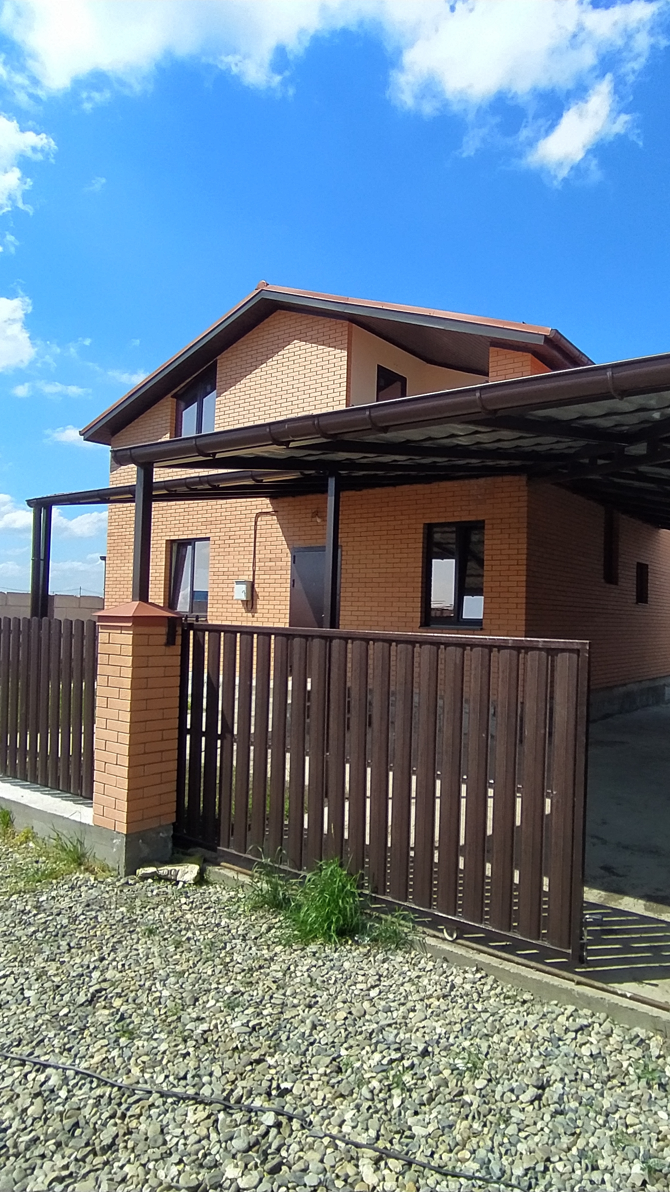 Дом 155 кв.м. на 4 сотках земли ИЖС, в г. Краснодар, п. Российский