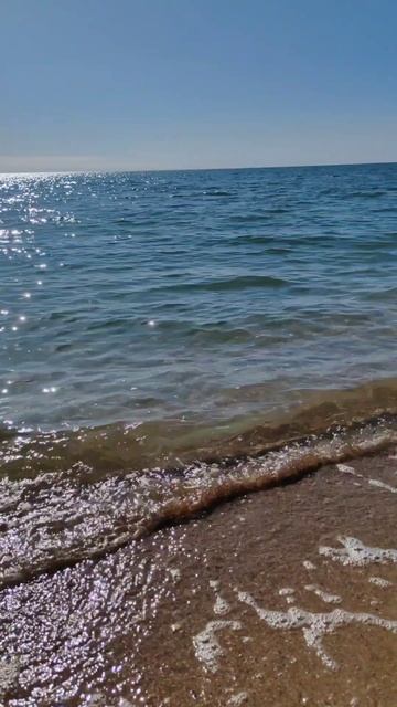 Азовское море прогрелась до +15,станица Должанская.