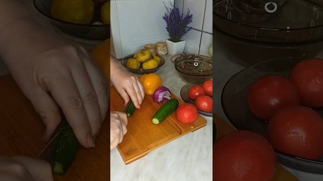 КУРИЦА В ПРИПРАВАХ НА СОЛИ