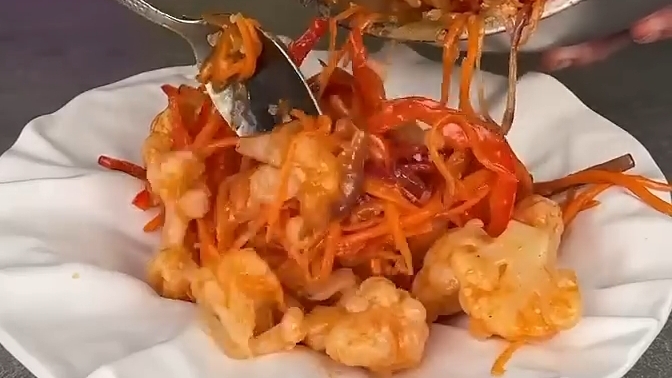 Вкуснейший САЛАТ из цветной капусты...🥗😋     Рецепт в описании ✍️