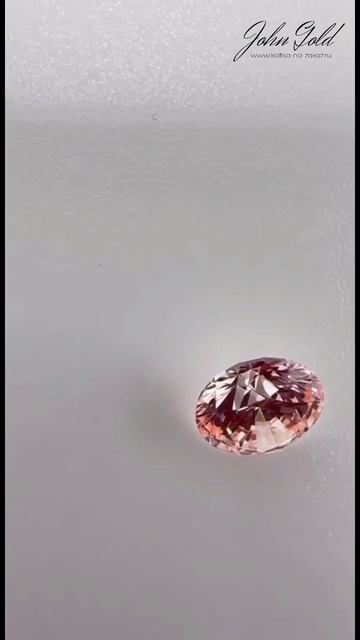 Выращенный по заказу клиента, розовый натуральный бриллинат.