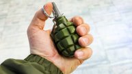 В Запорожье задержали мужчину в форме времен Третьего рейха и с гранатой