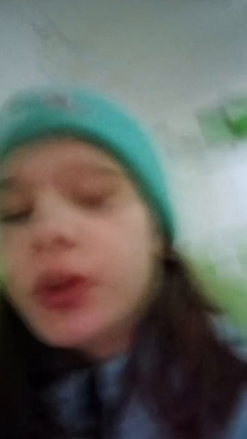 собираюсь в магазин/на прогулку... а на улице ливень...