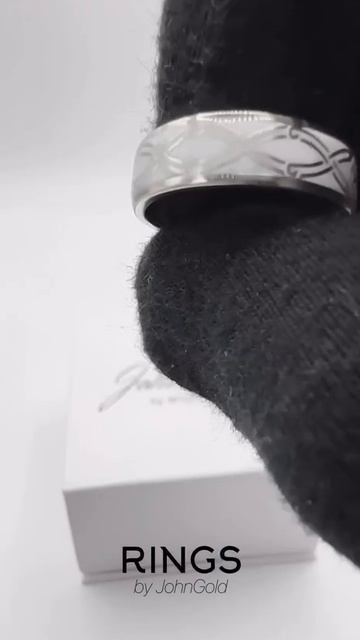 Кольца из золота с эмалью