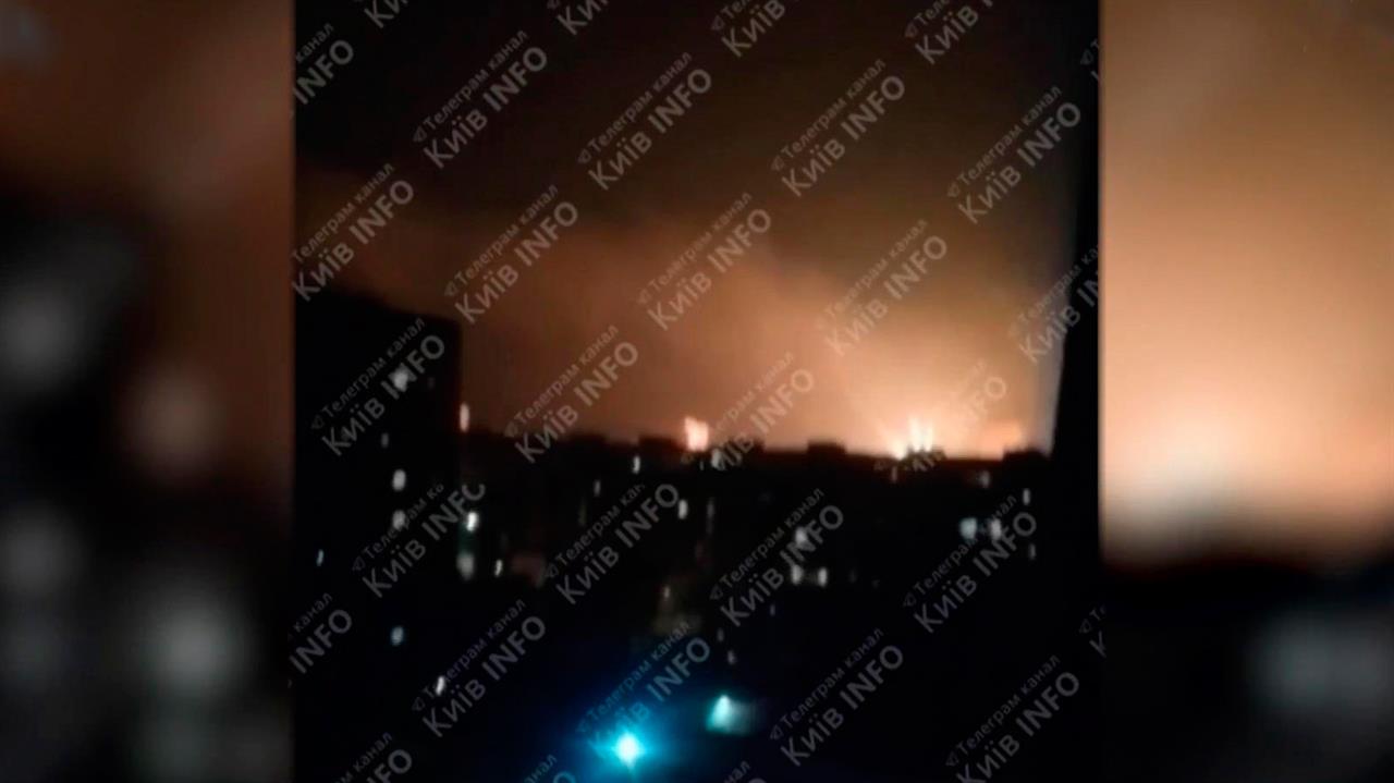 ВС РФ нанесли удары по военным объектам ВСУ в Киеве: видео