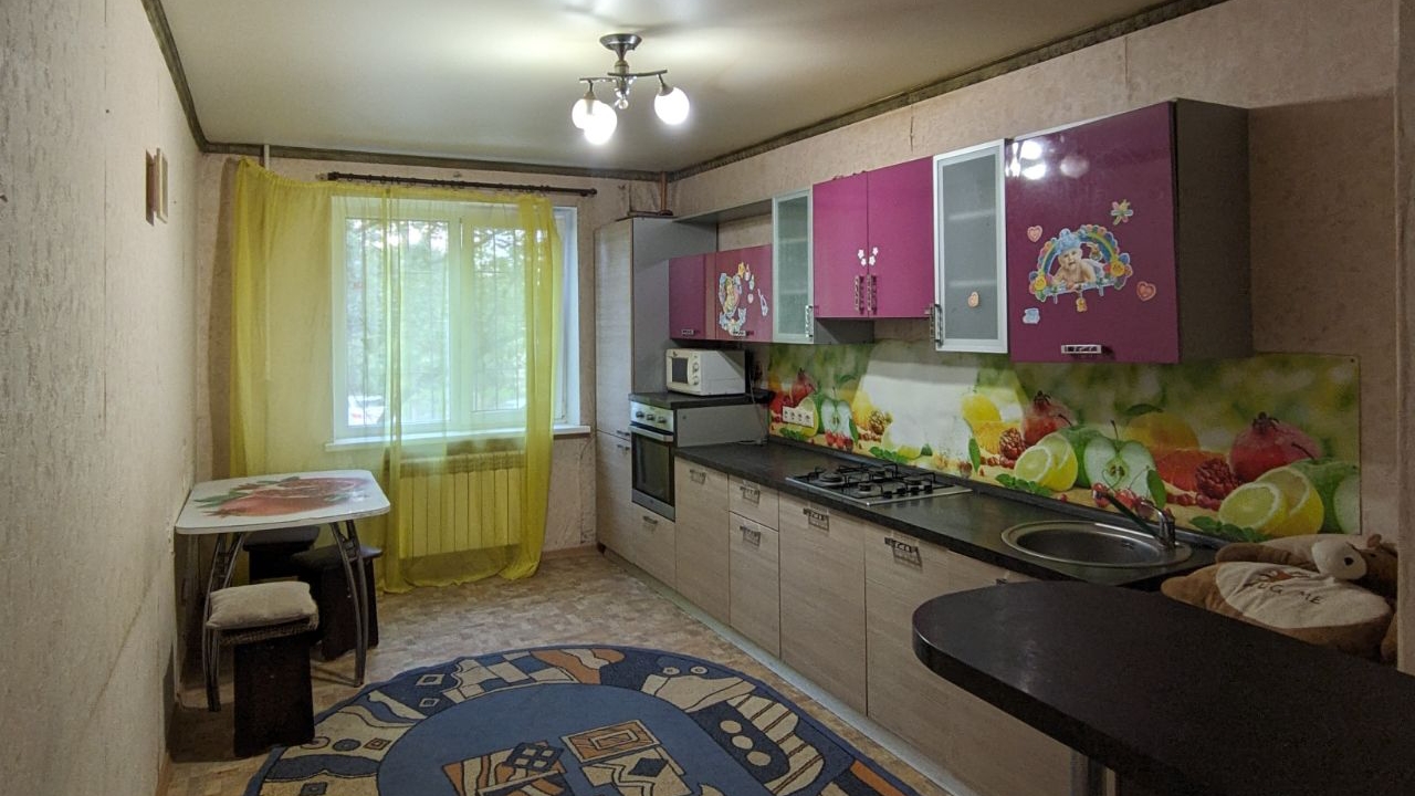 Продажа. 3-ком. квартира. г Саратов, Ленинский район, ул. Днепропетровская, 18