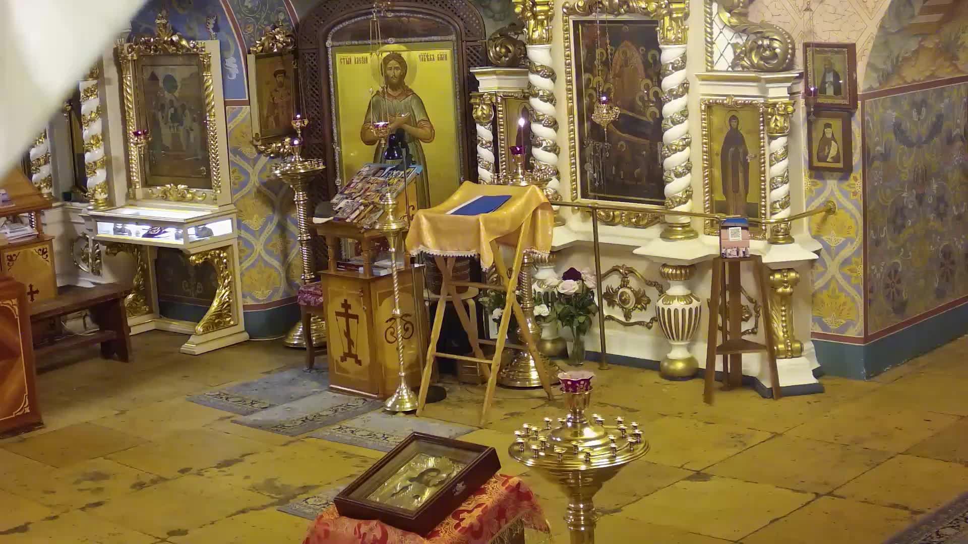 Молебен с акафистом  Успению Божией Матери