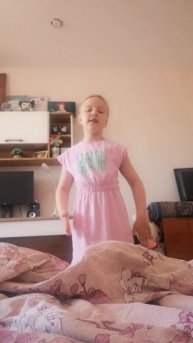 VID_20250504_154229.mp4