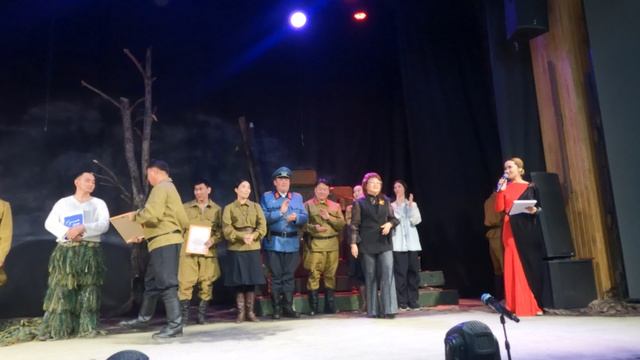GX016995[1] "АМАР САЙН" ТЕАТРТА ШЭНЭ ЗҮЖЭГ 
В ТЕАТРЕ "АМАР САЙН" ПРЕМЬЕРА НОВОГО СПЕКТАКЛЯ