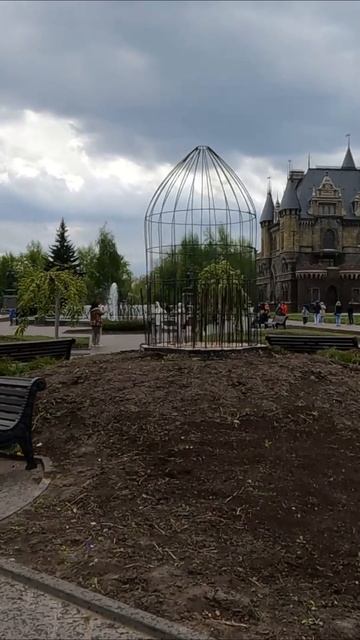 Замок Гарибальди (Хрящевка, около Тольятти)