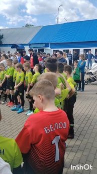 СШ1-2 АЛЬФА чемпионы СФФ ЦЕНТР ТАМБОВ 2025.
ТРЕНЕР АНТОНЕНКО А. А.
АНТОНЕНКО Е. А.
АЛЕКСЕЙ 10 ЛЕТ.