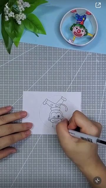 Веселая неваляшка