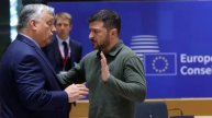 Зеленский раскритиковал Орбана за слова о вступлении Украины в ЕС.