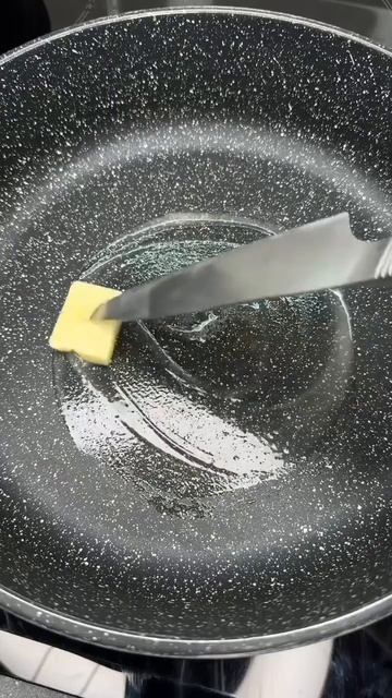 Быстрый и очень вкусный завтрак на большую семью, каждый раз можно менять начинку.