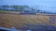 Окрестности Теткино. FPV-дроны на оптоволокне с двойной боевой частью поражают украинские БТР ...