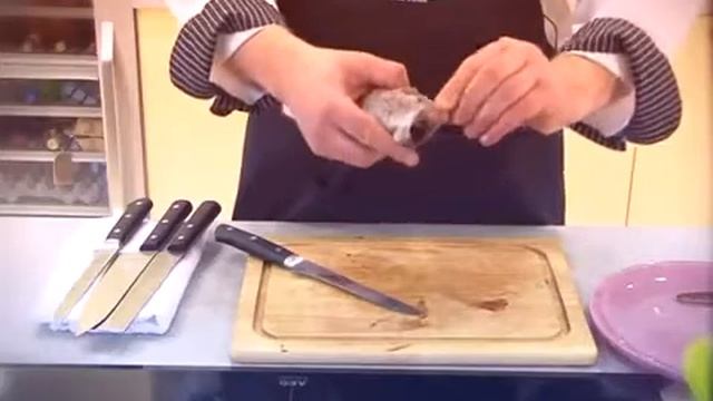 Как разделывать рыбусельдь