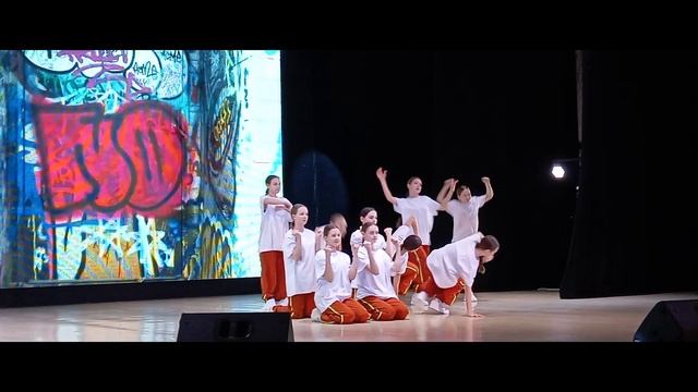 1000015451.mp4