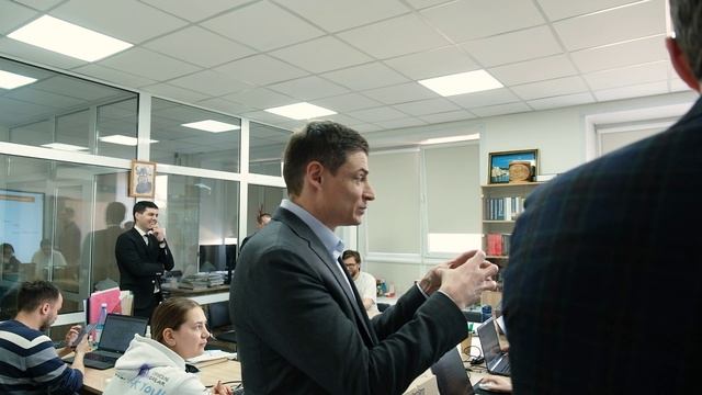 Заместитель Министра науки и высшего образования РФ Денис Секиринский посетил Новосибирский ГАУ