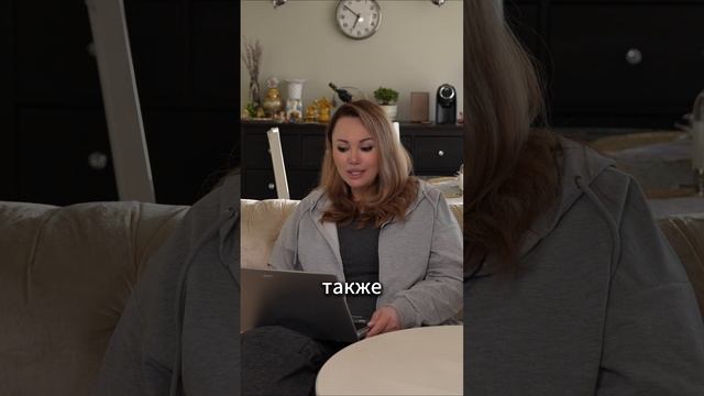 Белая полоса у этих знаков
