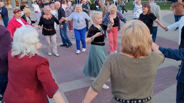Лилии цветут... 04.05.25...