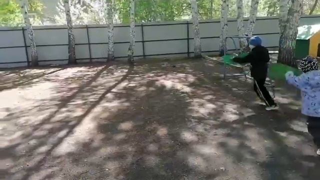 Занятие по конструированию в младшей группе "Маячка"