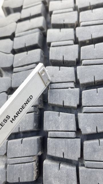 Грузовые шины из Японии 215 70 17.5 Bridgestone W970 (Б204 )