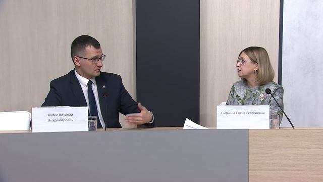 "Час с региональным министром": Министр образования и науки Челябинской области Виталий Литке