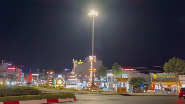 Ночной вид на город Баолок