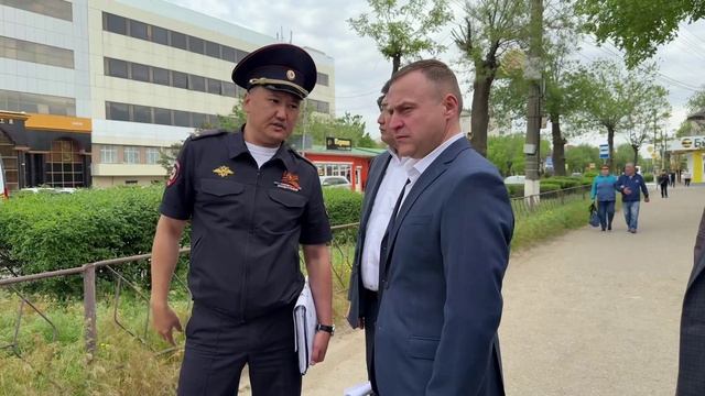 Дмитрий Григорьев проверил маршрут прохождения праздничного парада на состояние безопасности.