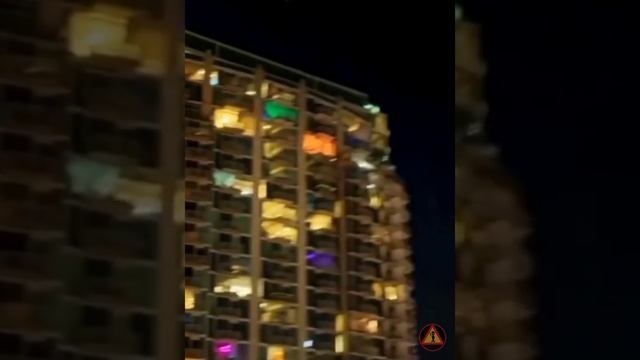 Неизвестный объект в воздухе.
