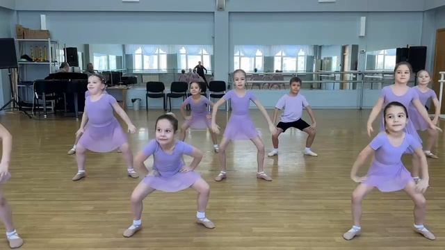 Творчество объединило ямальских и волновахских детей