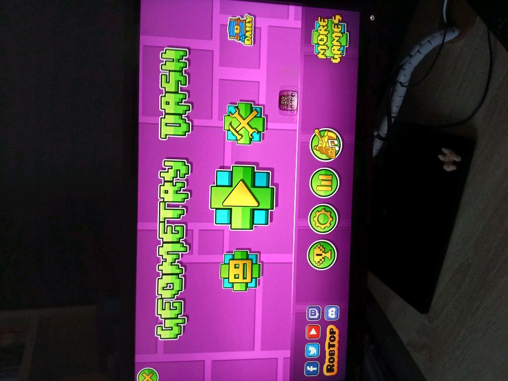 играю в гд на стриме ???? 🤔🤔