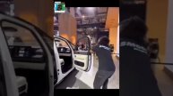 Мобильный башенный кран. Двери больше не хлопают.