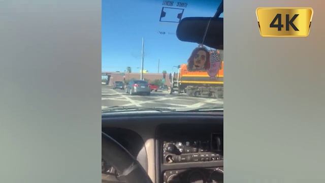 ВИЛДЕО И ПРИКОЛЫ \ Идиоты-за-рулем-Эпические-аварии-крушения