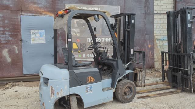 Б/у TFN CPCD15N-RW10 2011 г.в. 8600 м*ч Isuzu C-240