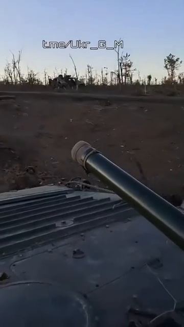 Уничтоженный еще в сентябре 2023 года британский танк Challenger 2 украинских боевиков, который т...