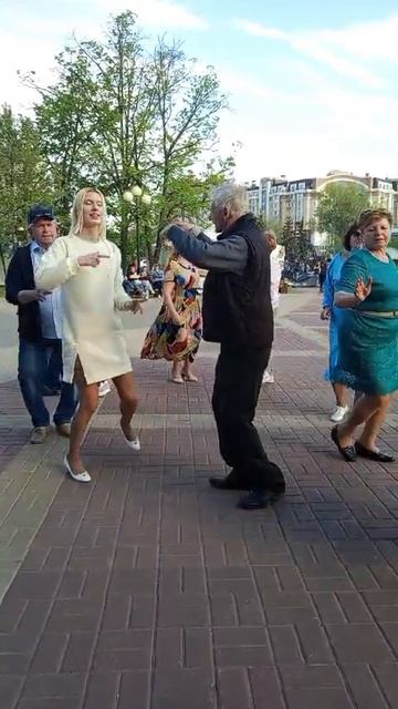 С ночи до зари..... 04.05.25.