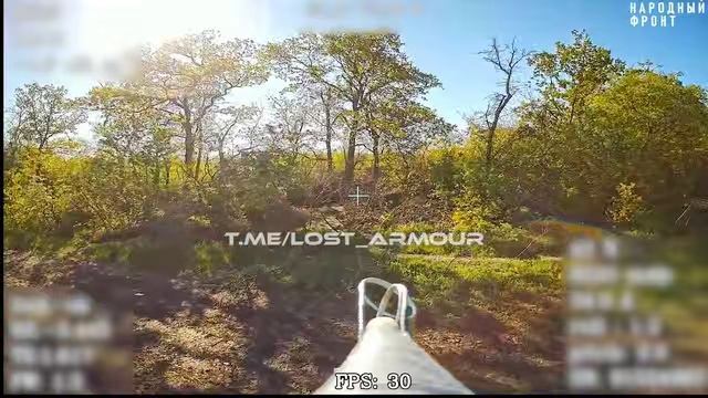 ‼️🇷🇺В окрестностях н.п. Клиновое, ДНР ударом оптоволоконного FPV-дрона "КВН" уничтожена САУ ВСУчек