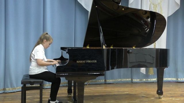 1. Красилова Варвара, ДМШ №20 им. М.А.Матренина, г.Осинники - Г. Гендель - "Прелюдия G-dur".