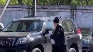 В Москве заметили батюшку, который приехал на Land Cruiser в ГАИ, где ему выдали номер «666». Наверн