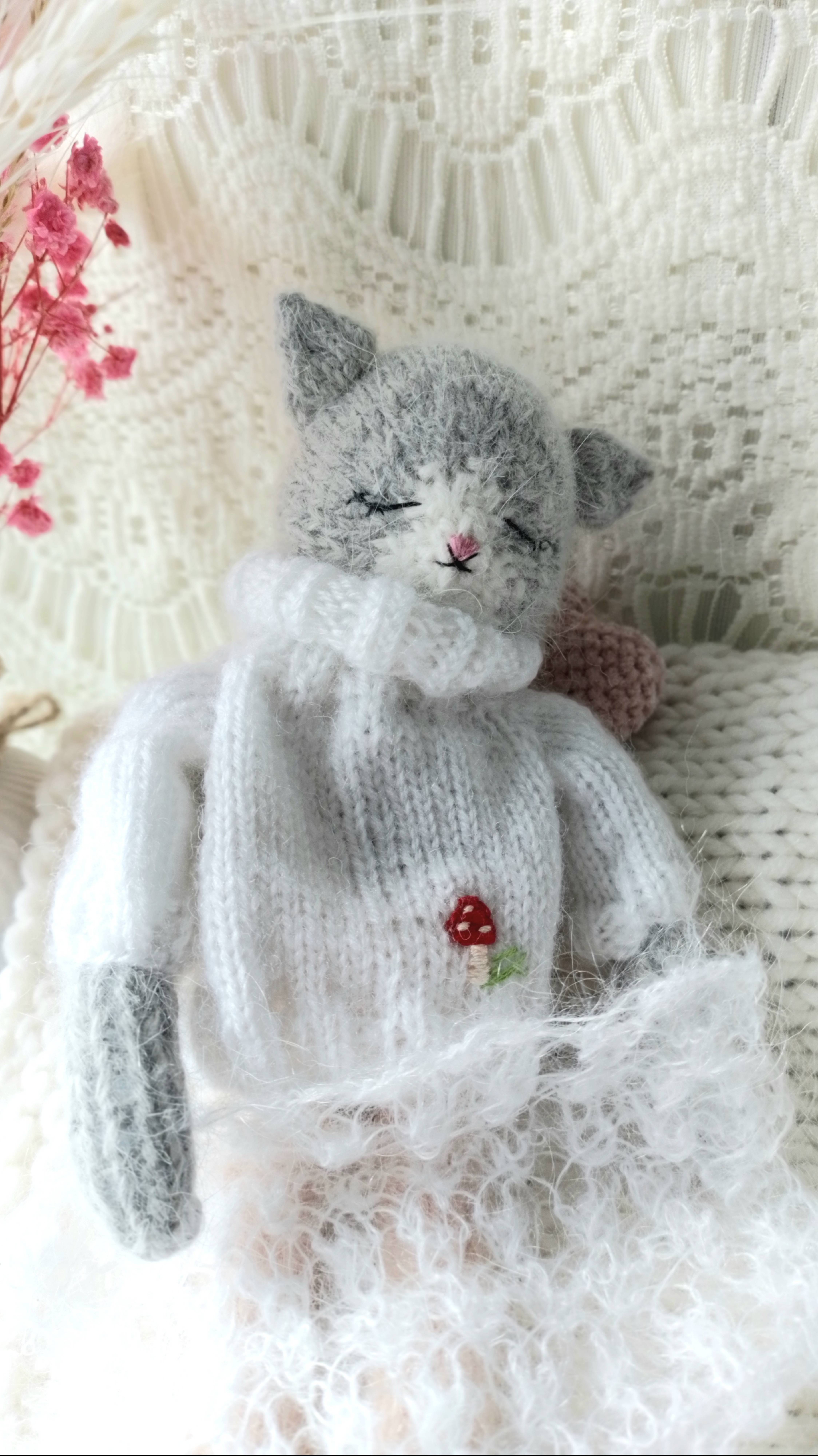 Вязаная кошечка